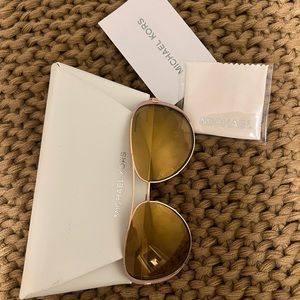 Michael kors sunglases
